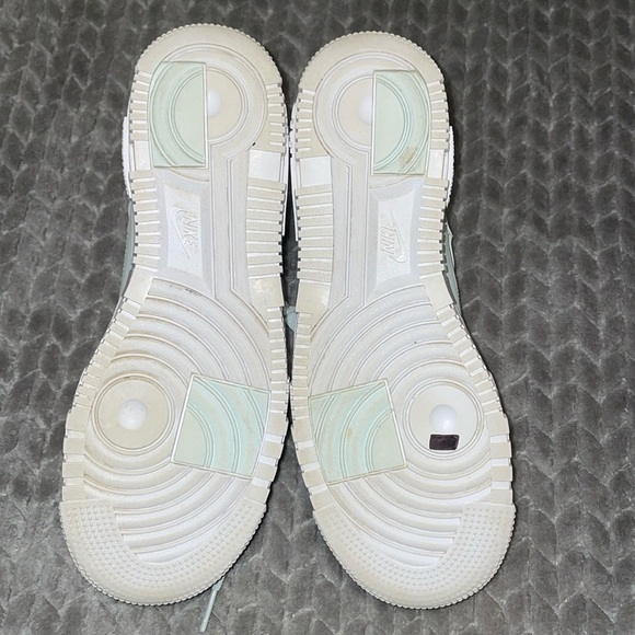 Nike Women’s Air Force 1 'Pixel Ghost Aqua' CK6649-400. Size 10. - Picture 12 of 12